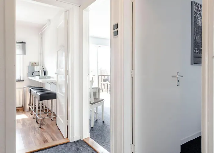 斯文克尔斯家庭旅馆 *