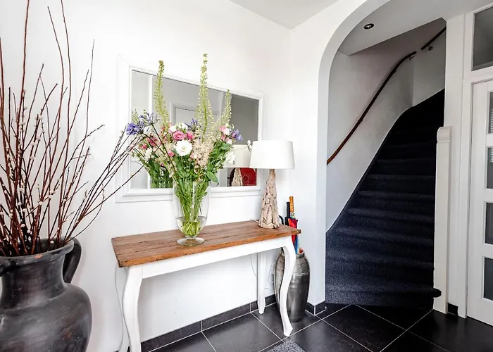 斯文克尔斯家庭旅馆 *